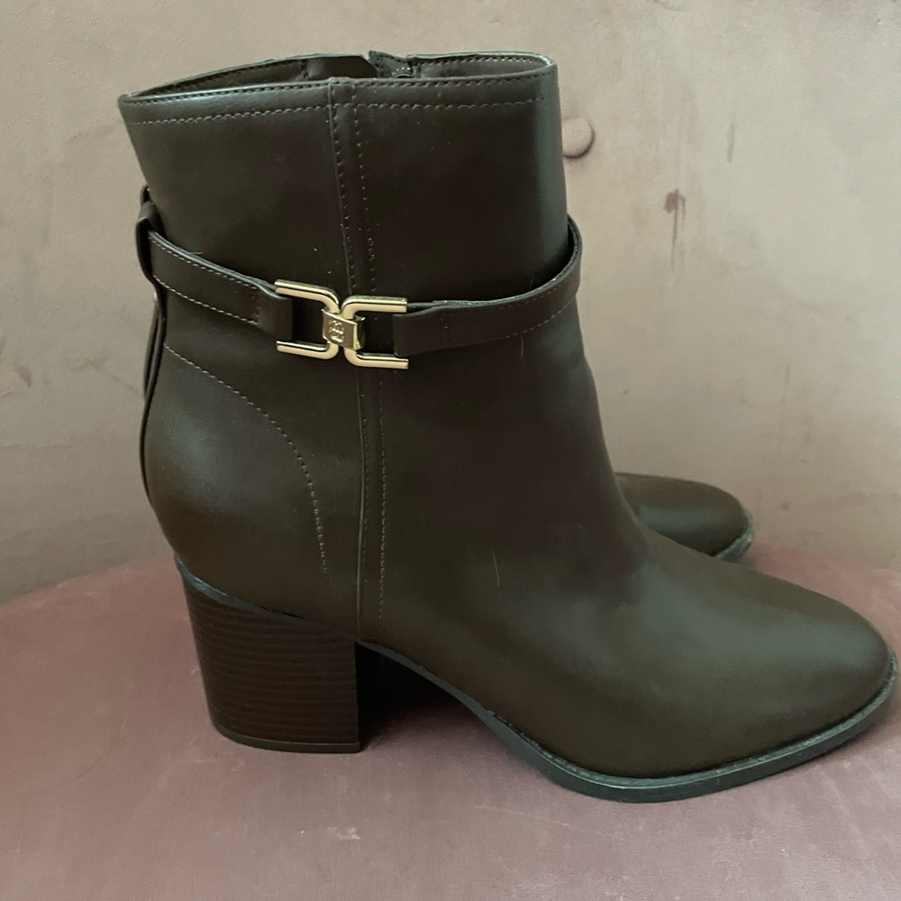 Bandolino boots